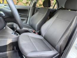 VOLKSWAGEN - GOL - 2016/2017 - Branca - R$ 46.900,00