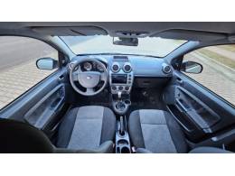 FORD - FIESTA - 2012/2013 - Prata - R$ 33.900,00