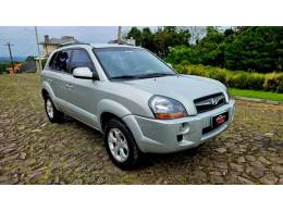 HYUNDAI - TUCSON - 2011/2012 - Prata - R$ 45.000,00