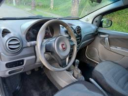 FIAT - PALIO - 2014/2015 - Branca - R$ 34.900,00