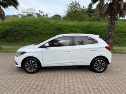 CHEVROLET - ONIX - 2013/2014 - Branca - R$ 52.900,00