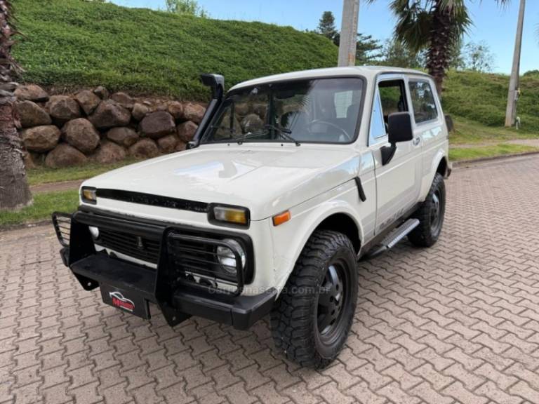 LADA - NIVA - 1993/1993 - Branca - R$ 29.900,00