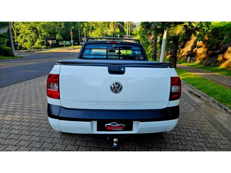 VOLKSWAGEN - SAVEIRO - 2011/2012 - Branca - R$ 44.900,00