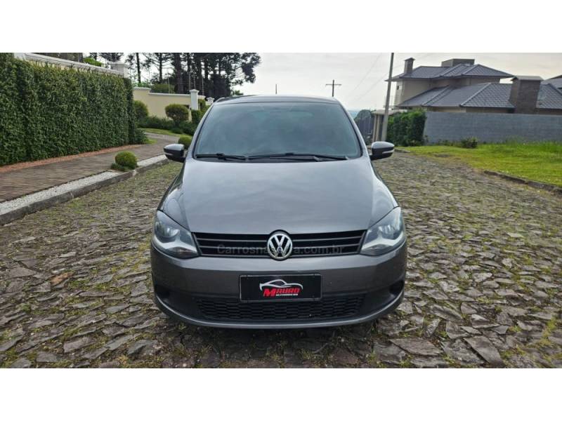 VOLKSWAGEN - FOX - 2012/2013 - Cinza - R$ 38.900,00