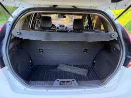 FORD - FIESTA - 2015/2015 - Branca - R$ 43.900,00