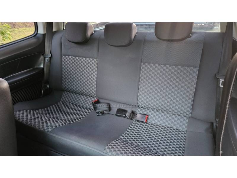 VOLKSWAGEN - SAVEIRO - 2015/2015 - Vermelha - R$ 63.900,00
