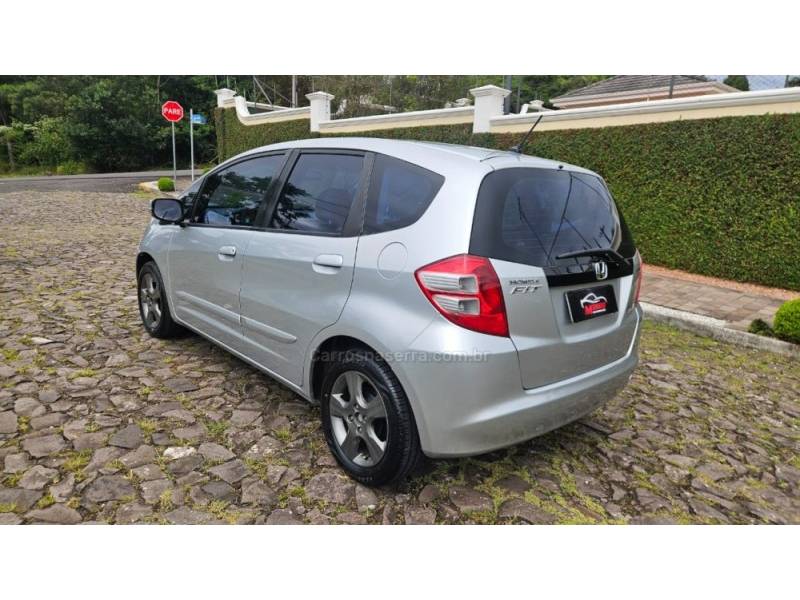 HONDA - FIT - 2009/2010 - Prata - R$ 42.900,00