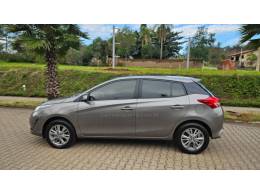 TOYOTA - YARIS - 2020/2020 - Cinza - R$ 82.900,00