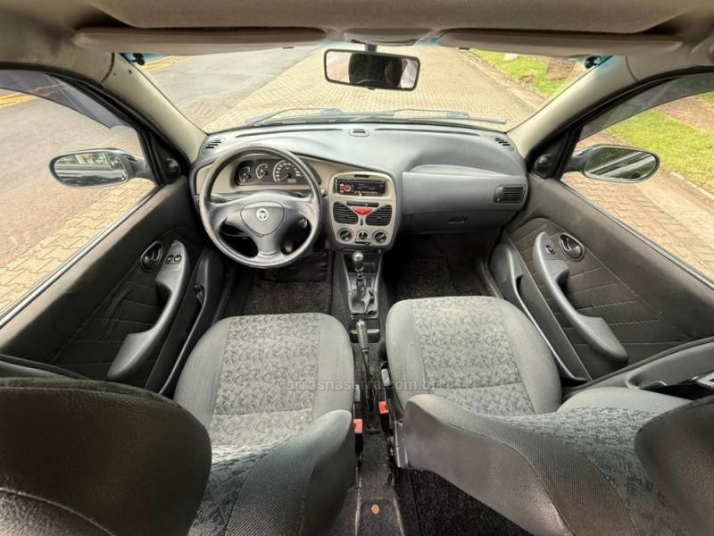 FIAT - SIENA - 2007/2008 - Preta - R$ 249.000,00