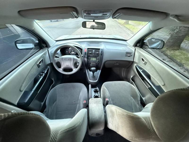 HYUNDAI - TUCSON - 2011/2012 - Prata - R$ 44.900,00