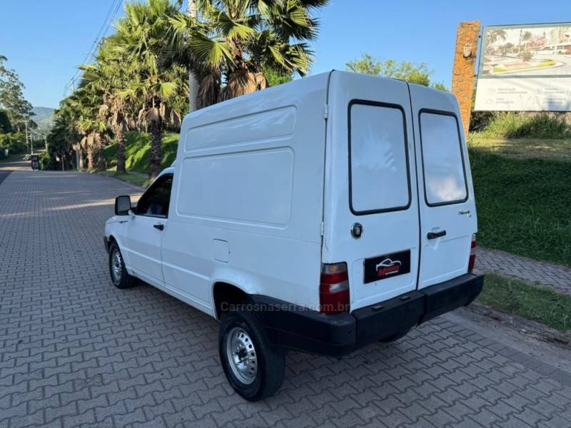 FIAT - FIORINO - 2006/2006 - Branca - R$ 30.900,00