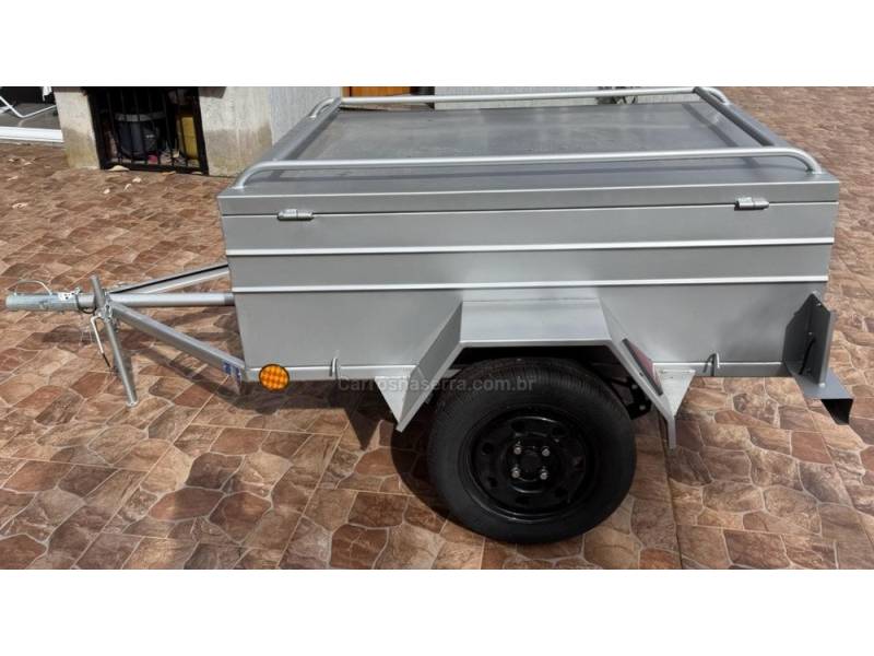 REBOQUES - VITORIA TRAILER 1E - 2024/2024 - Cinza - R$ 5.500,00