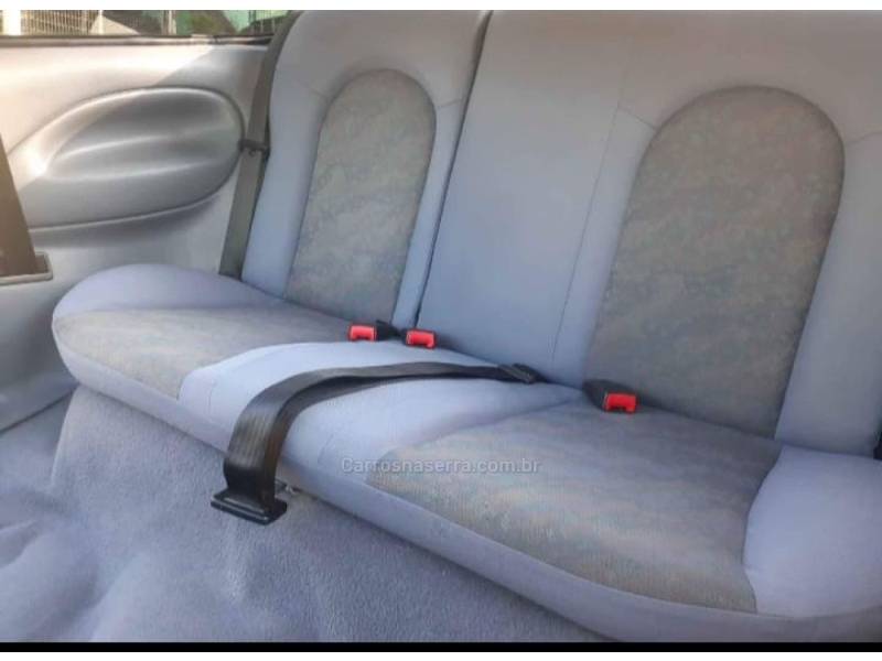 FORD - FIESTA - 1996/1996 - Azul - R$ 14.900,00