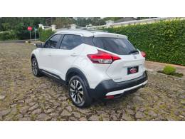 NISSAN - KICKS - 2016/2017 - Branca - R$ 85.900,00