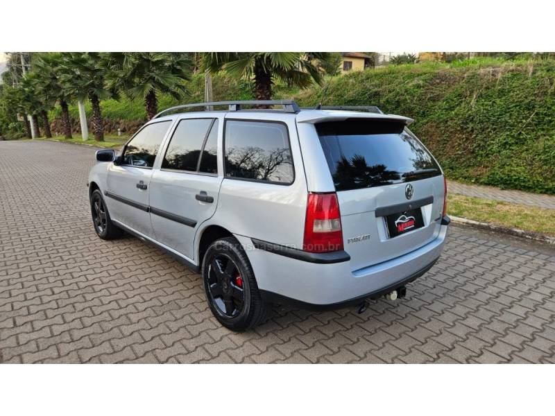 VOLKSWAGEN - PARATI - 2004/2005 - Prata - R$ 27.500,00