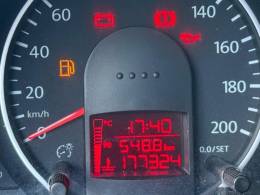 VOLKSWAGEN - FOX - 2009/2010 - Preta - R$ 27.900,00