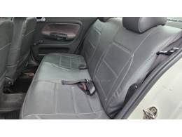 VOLKSWAGEN - VOYAGE - 2011/2012 - Branca - R$ 23.900,00