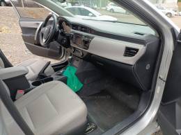 TOYOTA - COROLLA - 2016/2017 - Prata - R$ 96.900,00