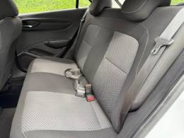 CHEVROLET - ONIX - 2013/2014 - Branca - R$ 52.900,00