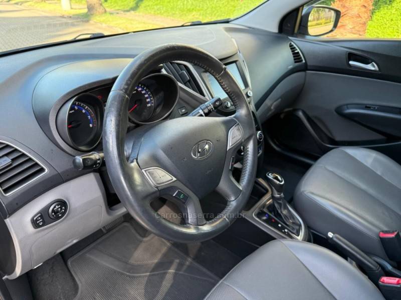HYUNDAI - HB20S - 2016/2016 - Prata - R$ 65.900,00