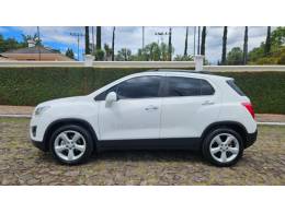 CHEVROLET - TRACKER - 2015/2015 - Branca - R$ 75.900,00