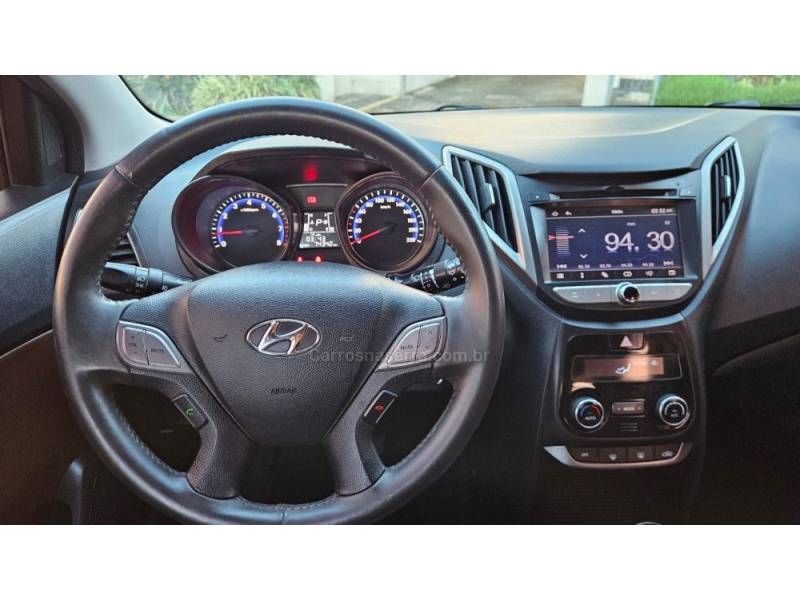 HYUNDAI - HB20 - 2016/2017 - Prata - R$ 66.900,00