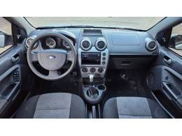 FORD - FIESTA - 2012/2013 - Prata - R$ 33.900,00