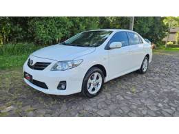 TOYOTA - COROLLA - 2011/2012 - Branca - R$ 68.900,00