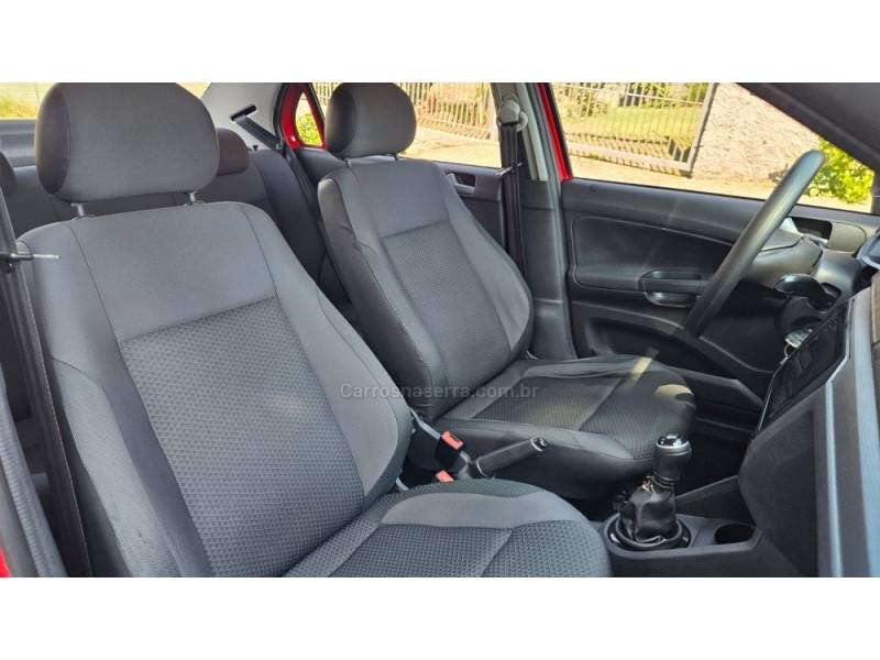 VOLKSWAGEN - VOYAGE - 2018/2018 - Vermelha - R$ 51.900,00