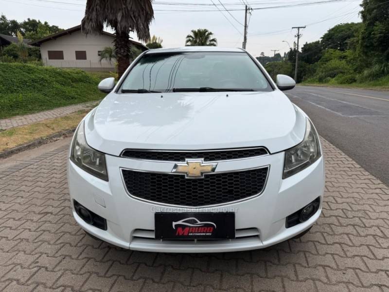 CHEVROLET - CRUZE - 2013/2014 - Branca - R$ 59.900,00