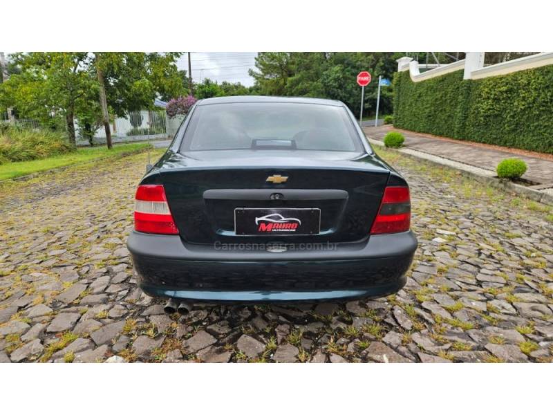 CHEVROLET - VECTRA - 1996/1997 - Verde - R$ 19.500,00