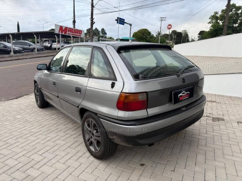 CHEVROLET - ASTRA - 1995/1995 - Cinza - R$ 16.900,00