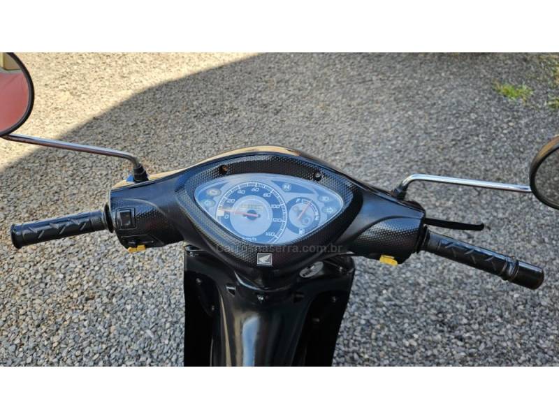 HONDA - BIZ 125 - 2010/2010 - Preta - R$ 8.300,00