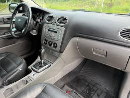 FORD - FOCUS - 2013/2013 - Branca - R$ 39.900,00