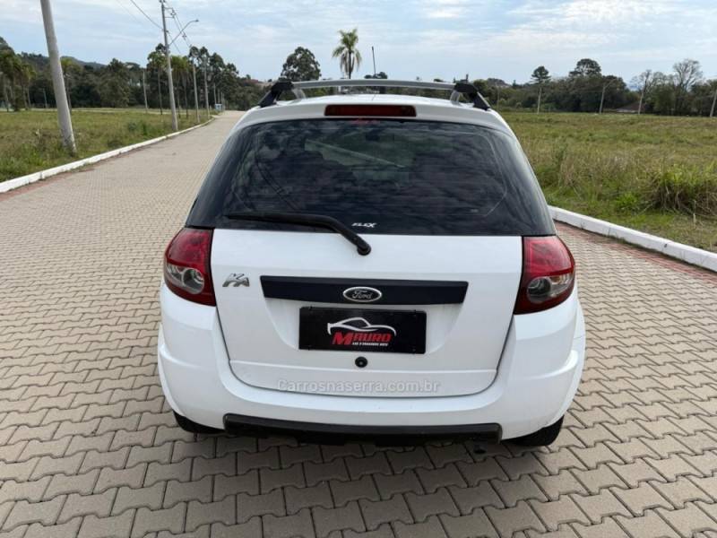 FORD - KA - 2009/2010 - Branca - R$ 20.900,00
