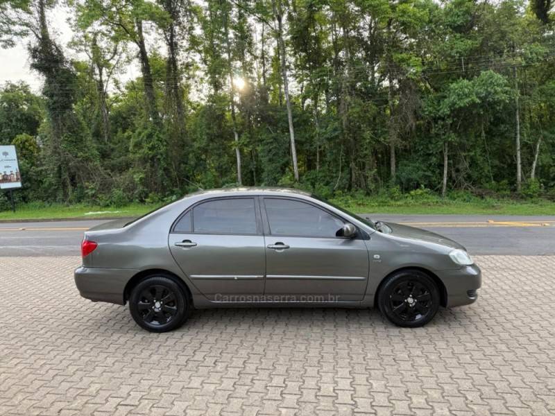 TOYOTA - COROLLA - 2006/2007 - Cinza - R$ 43.900,00