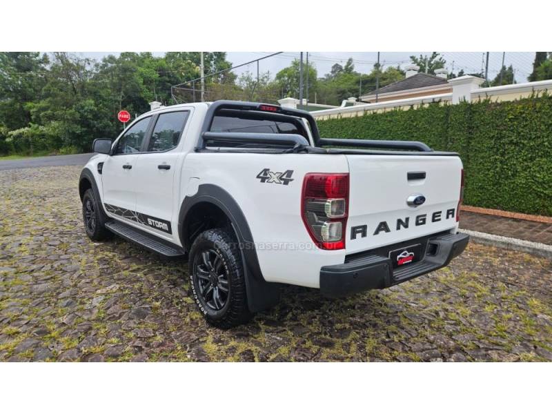 FORD - RANGER - 2020/2021 - Branca - R$ 169.900,00