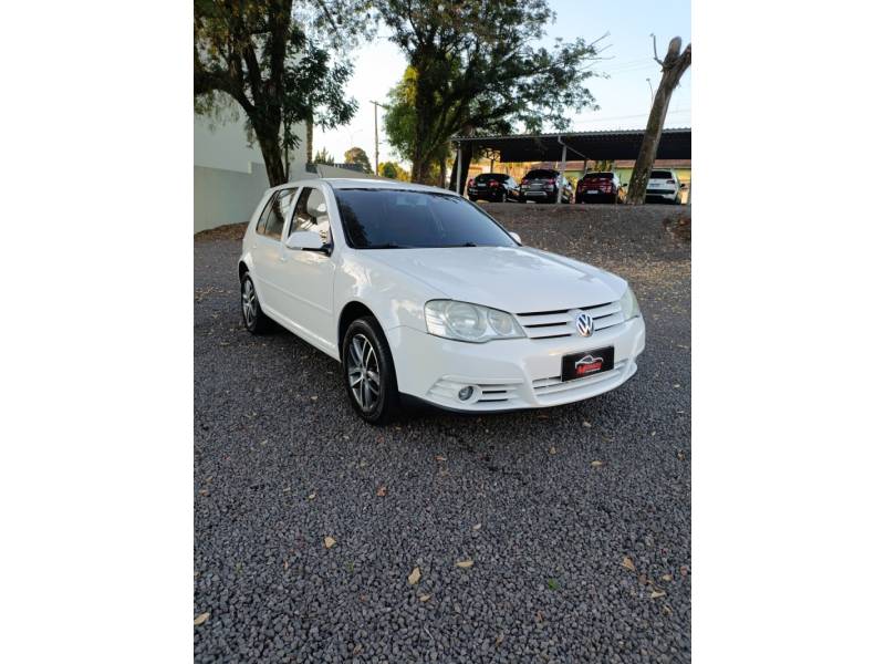 VOLKSWAGEN - GOLF - 2009/2010 - Branca - R$ 45.900,00