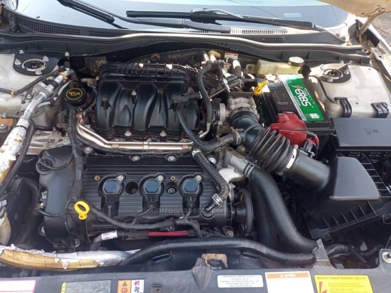 FORD - FUSION - 2010/2010 - Prata - R$ 43.900,00