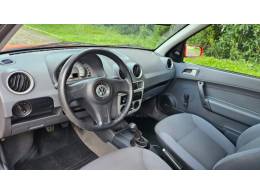 VOLKSWAGEN - GOL - 2009/2010 - Vermelha - R$ 20.900,00