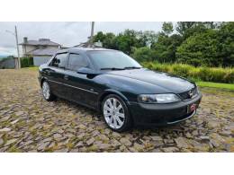 CHEVROLET - VECTRA - 1996/1997 - Verde - R$ 19.500,00