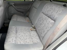 VOLKSWAGEN - GOL - 2001/2001 - Branca - R$ 22.900,00