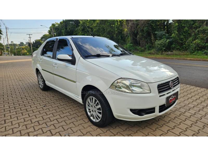 FIAT - SIENA - 2010/2010 - Branca - R$ 27.900,00