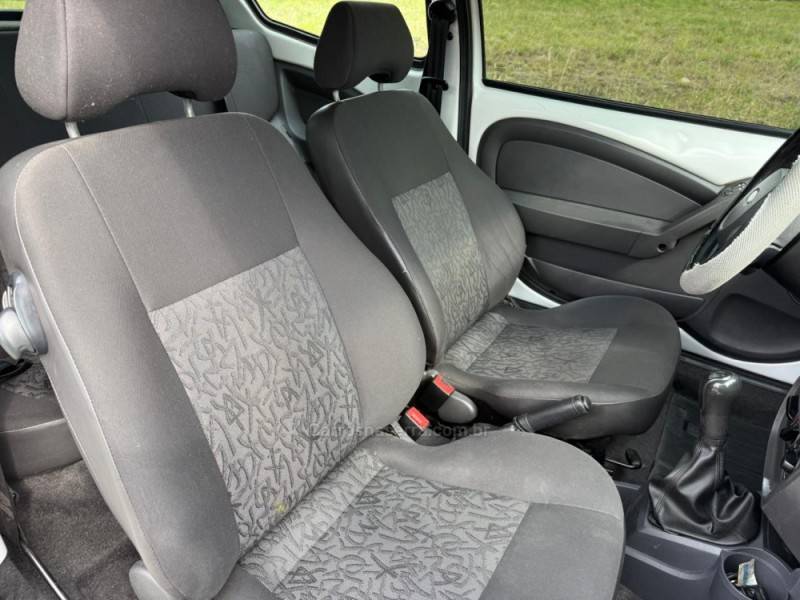 FORD - KA - 2009/2010 - Branca - R$ 20.900,00