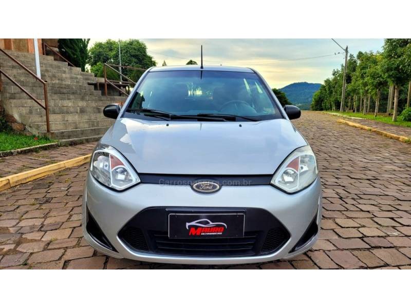 FORD - FIESTA - 2012/2013 - Prata - R$ 32.900,00