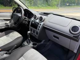 FORD - FIESTA - 2009/2009 - Vermelha - R$ 27.900,00