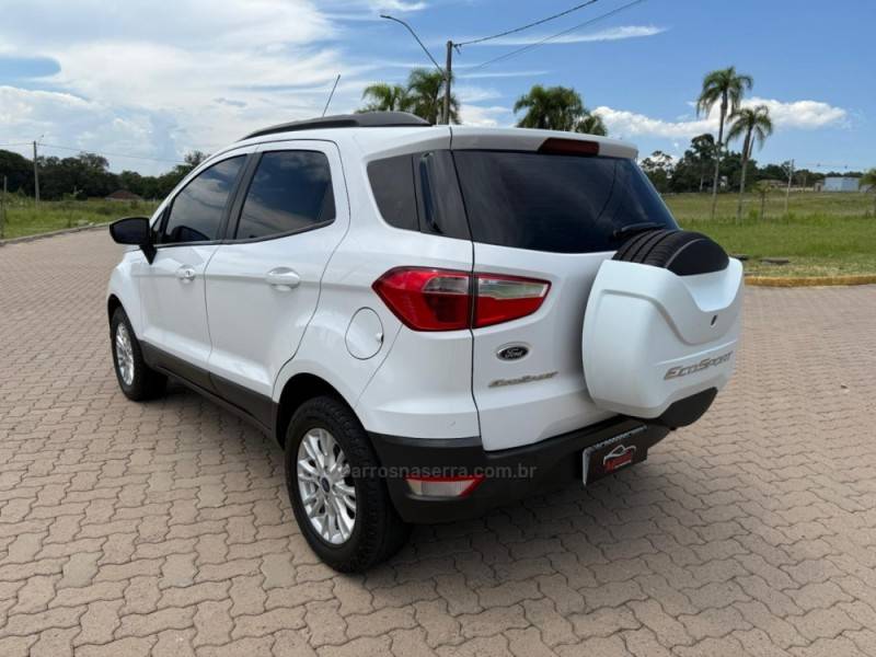 FORD - ECOSPORT - 2016/2017 - Branca - R$ 57.900,00