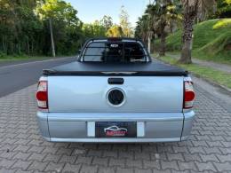 VOLKSWAGEN - SAVEIRO - 2000/2001 - Prata - R$ 33.900,00