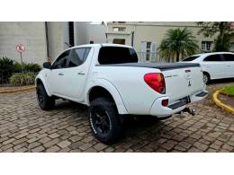 MITSUBISHI - L200 TRITON - 2013/2013 - Branca - R$ 125.000,00