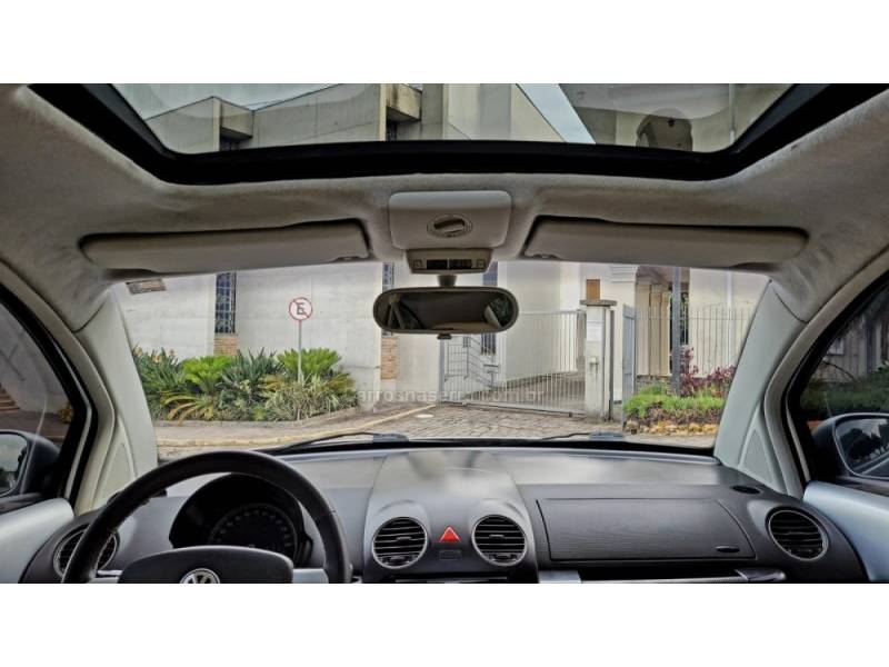 VOLKSWAGEN - NEW BEETLE - 2008/2008 - Prata - R$ 39.900,00